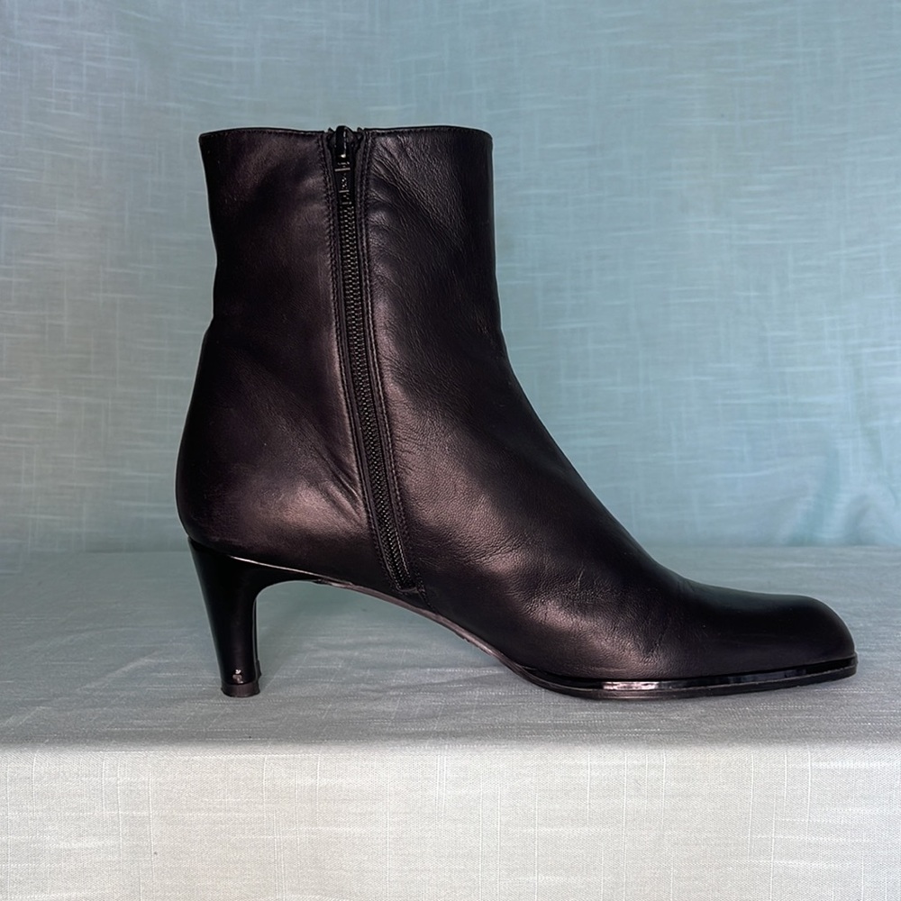 Stuart Weitzman | Heeled Booties | Leather | Size… - image 4